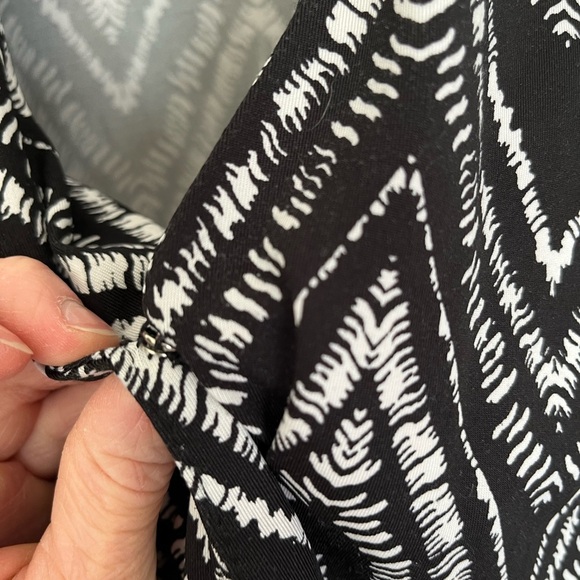 Robert Louis Black & White Chevron Print Jumpsuit with Pockets Size M - Picture 5 of 7